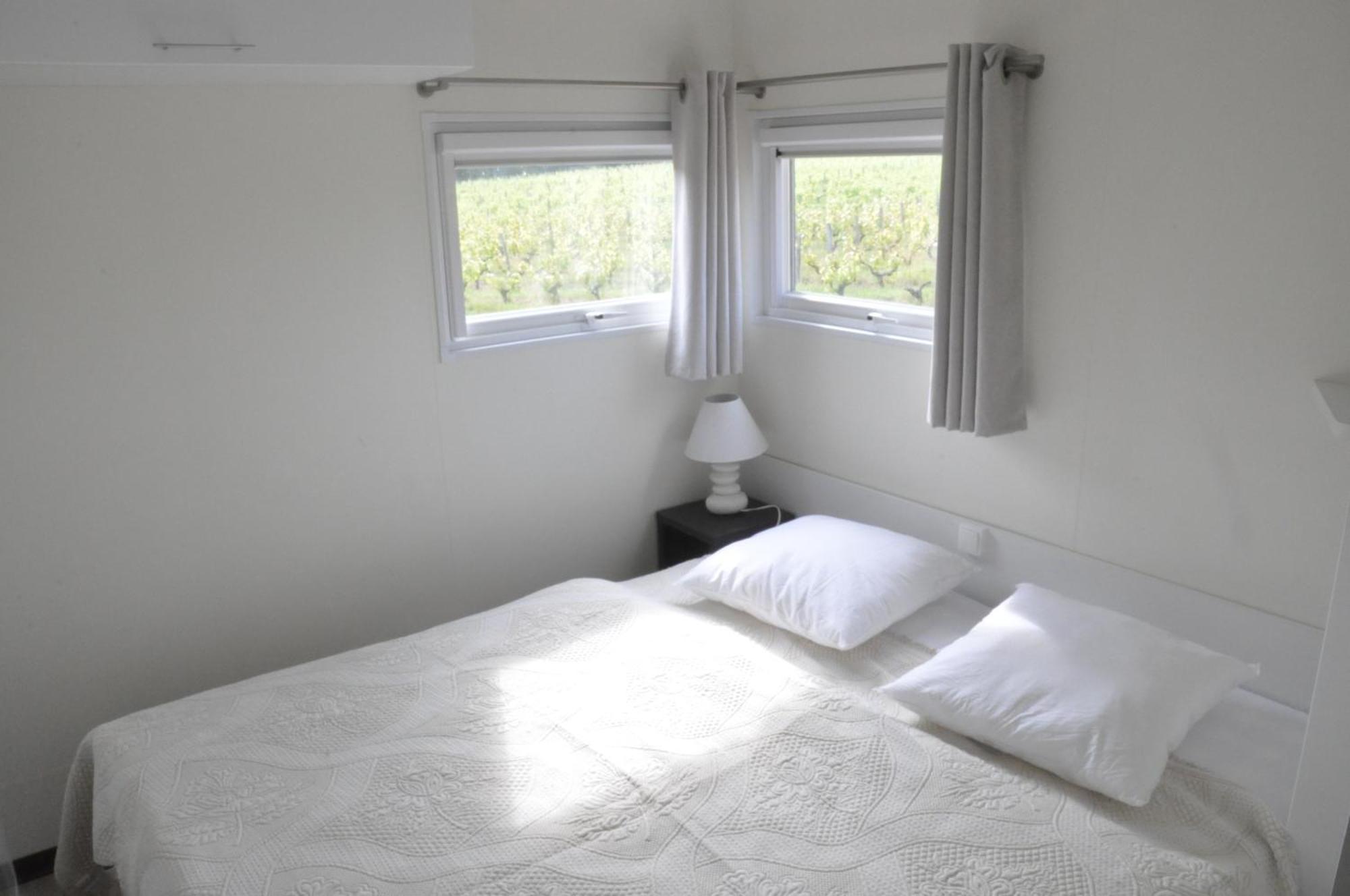 Les Pierres D'Aurele Chambres D'Hotes Saint-Georges-sur-Cher Zimmer foto