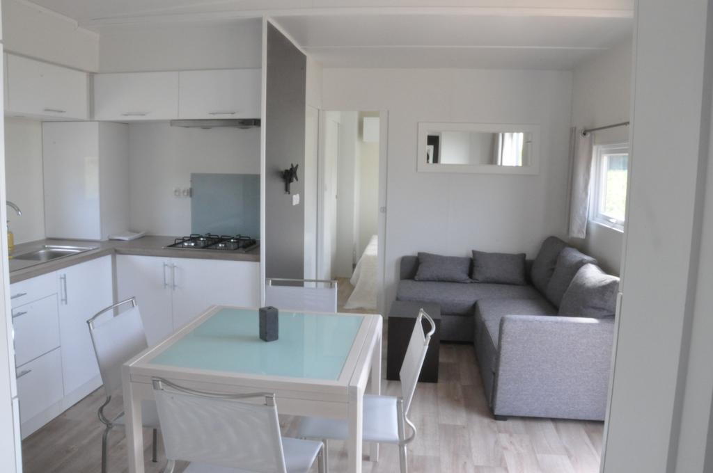 Les Pierres D'Aurele Chambres D'Hotes Saint-Georges-sur-Cher Zimmer foto