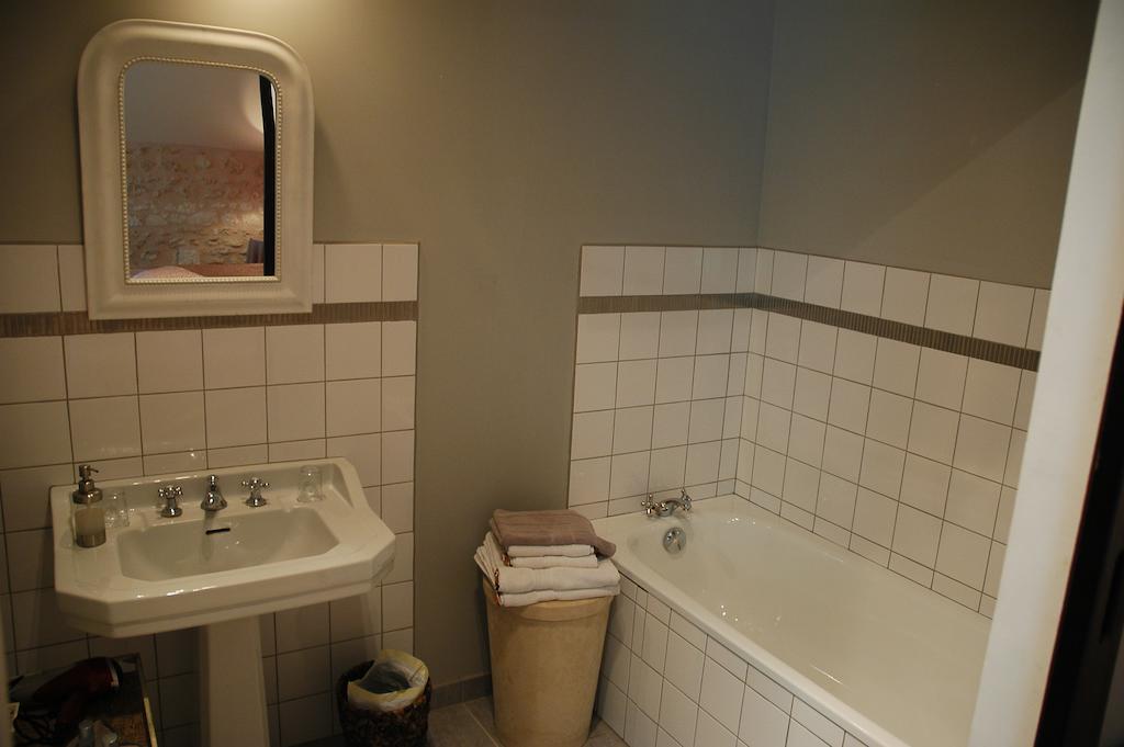 Les Pierres D'Aurele Chambres D'Hotes Saint-Georges-sur-Cher Zimmer foto